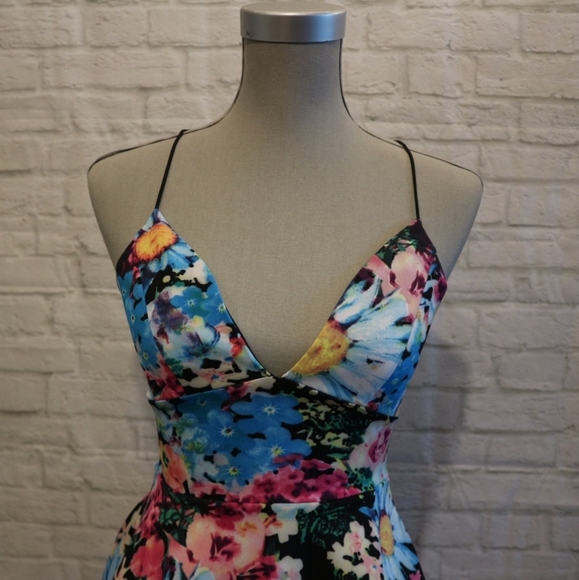 Revamped | Colourful Blue Daisy Dress - Picture 8 of 8